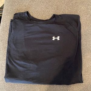 Under Armour T-shirt